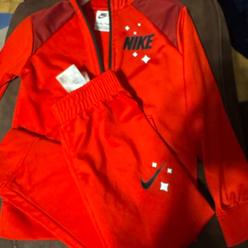 Nike Kids Red  Se